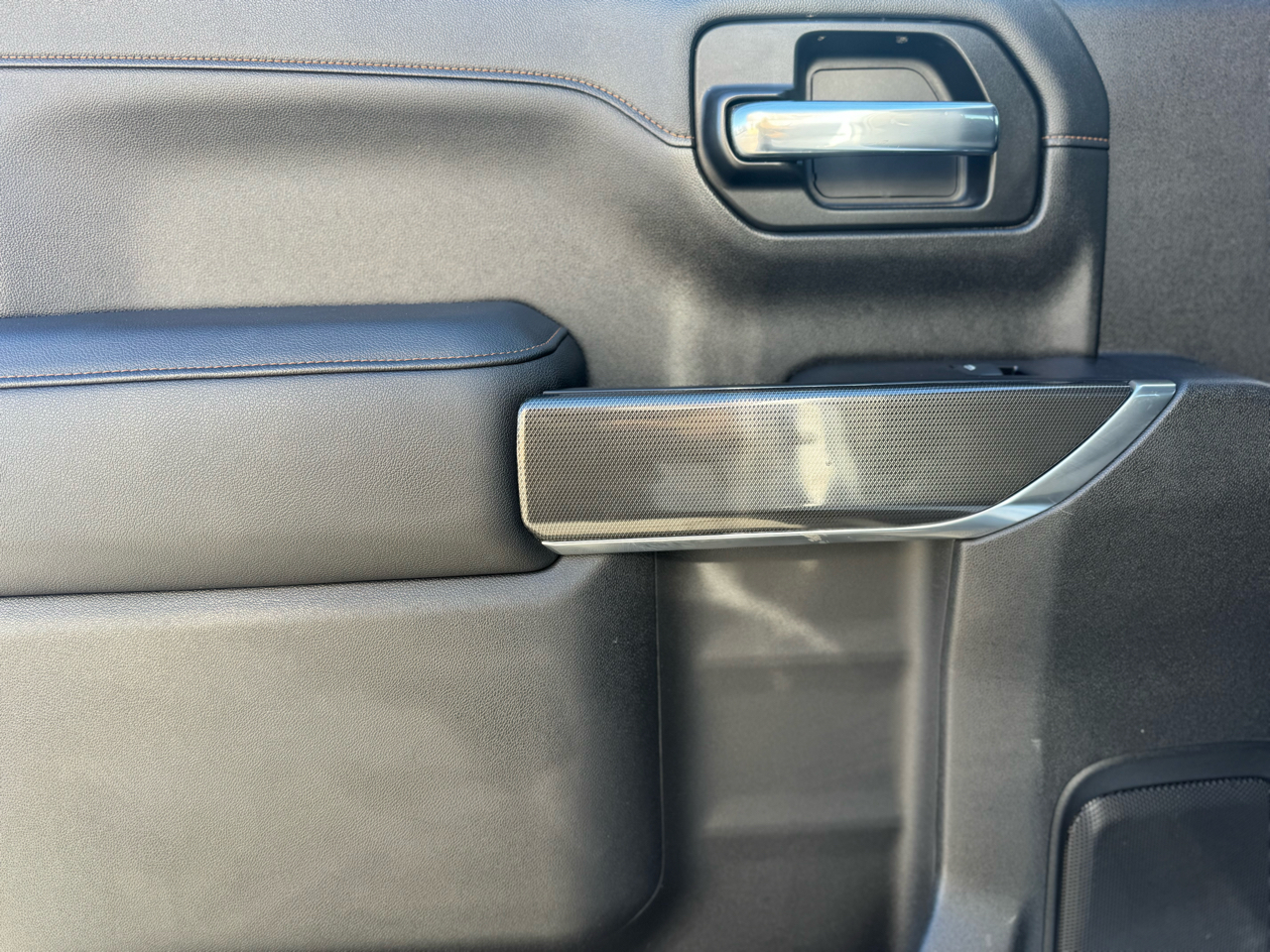 GMC Sierra 1500 AT4 Crew Cab Short Box 4WD 2020