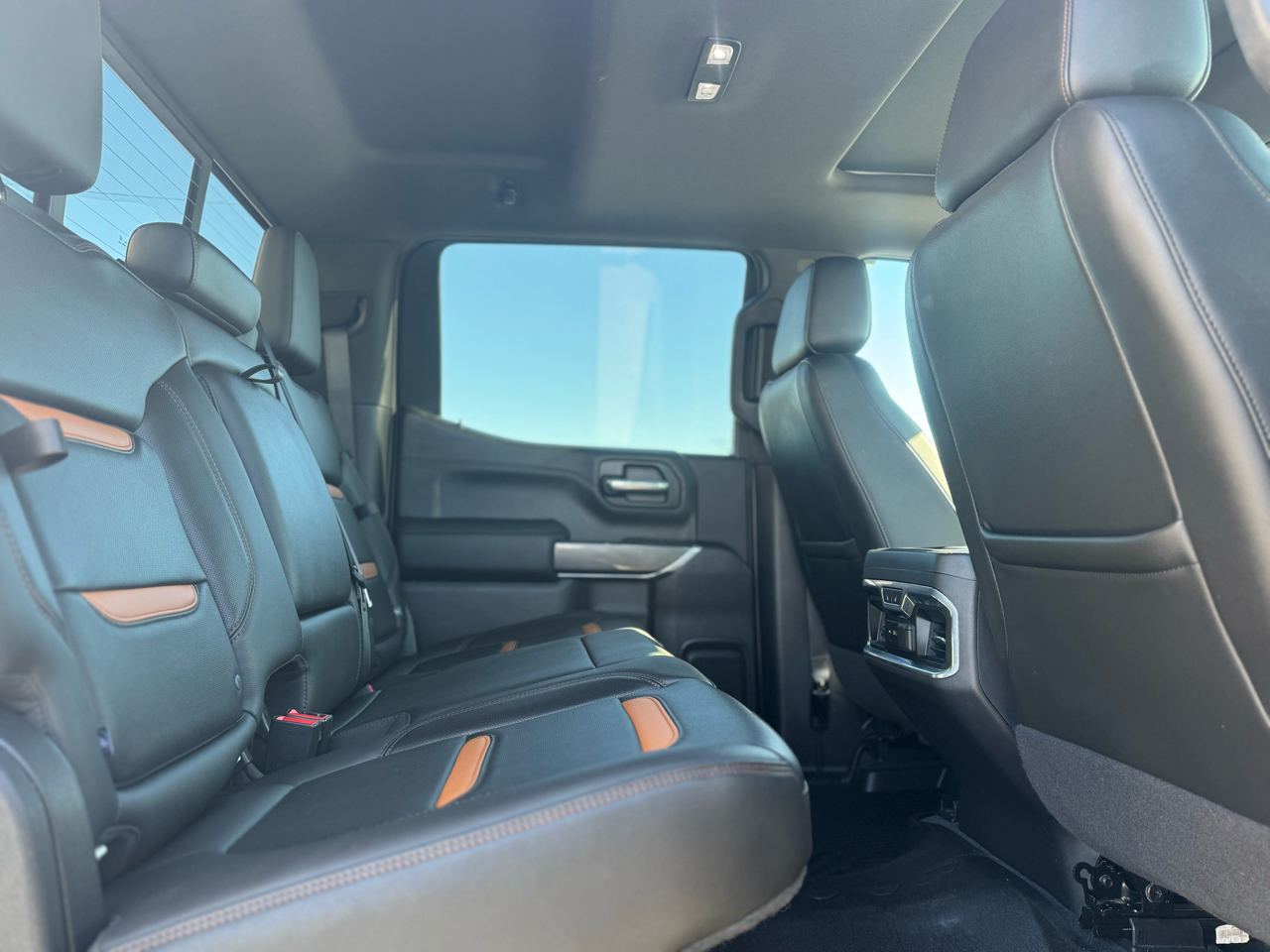 GMC Sierra 1500 AT4 Crew Cab Short Box 4WD 2020