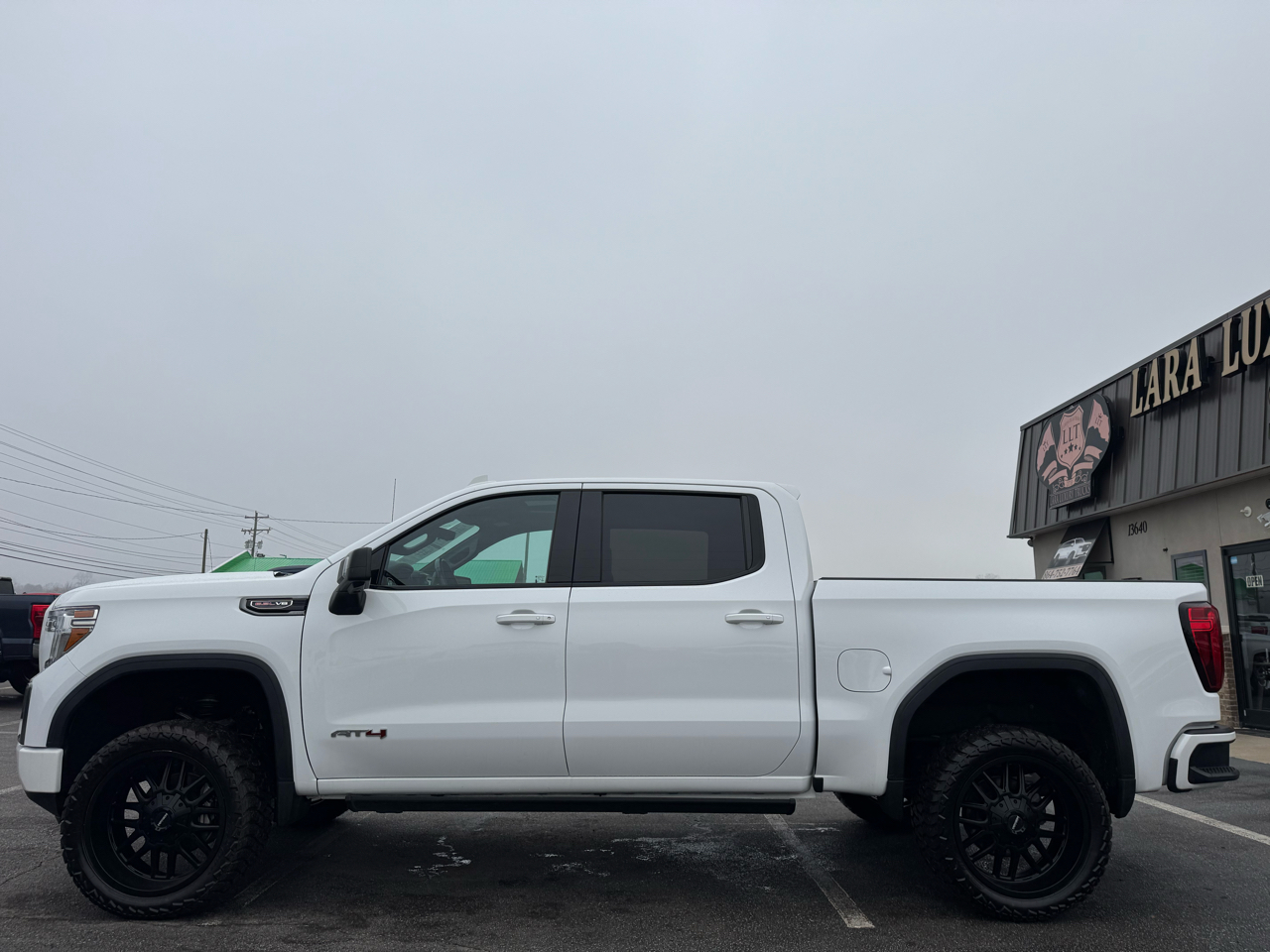 GMC Sierra 1500 AT4 Crew Cab Short Box 4WD 2020