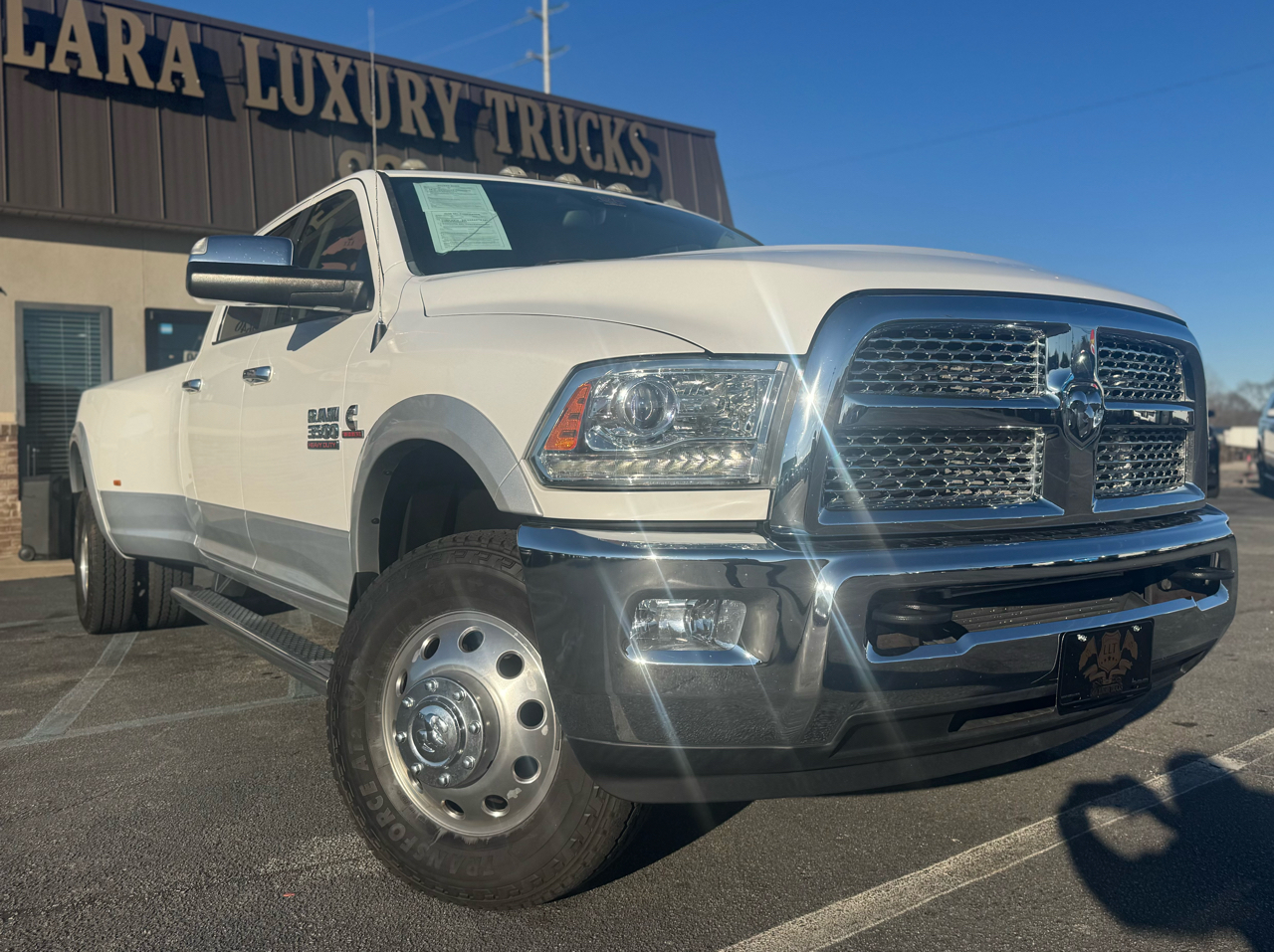 RAM 3500 Laramie Crew Cab LWB 4WD DRW 2015