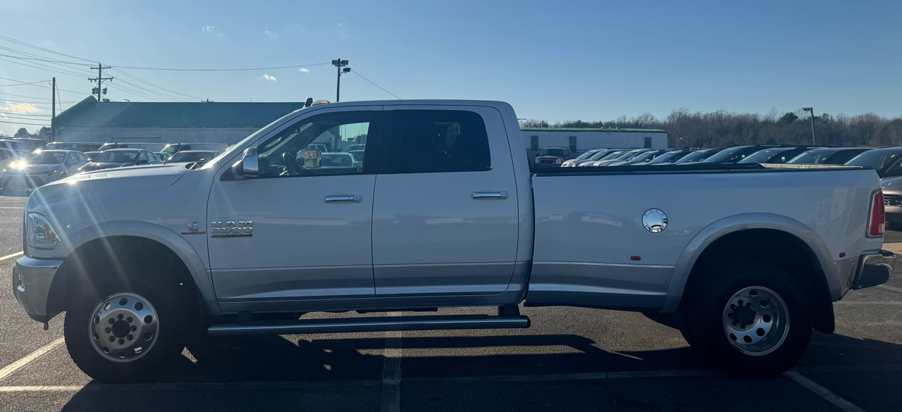 RAM 3500 Laramie Crew Cab LWB 4WD DRW 2015