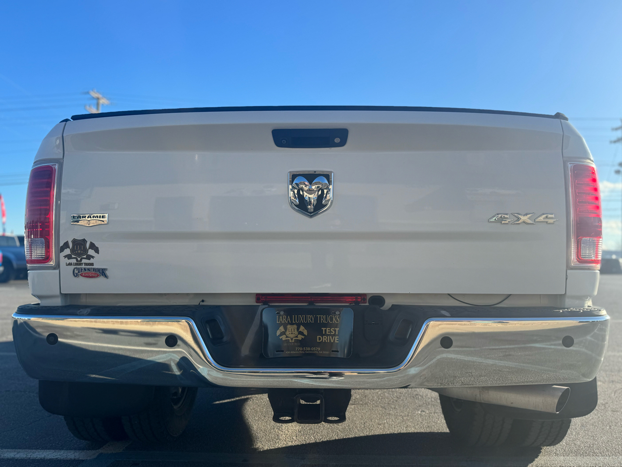 RAM 3500 Laramie Crew Cab LWB 4WD DRW 2015