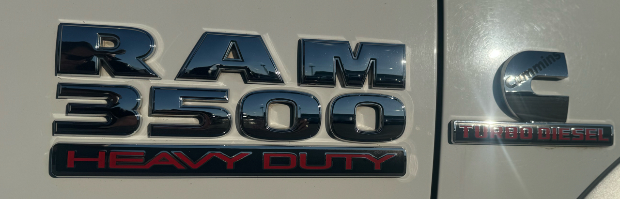 RAM 3500 Laramie Crew Cab LWB 4WD DRW 2015