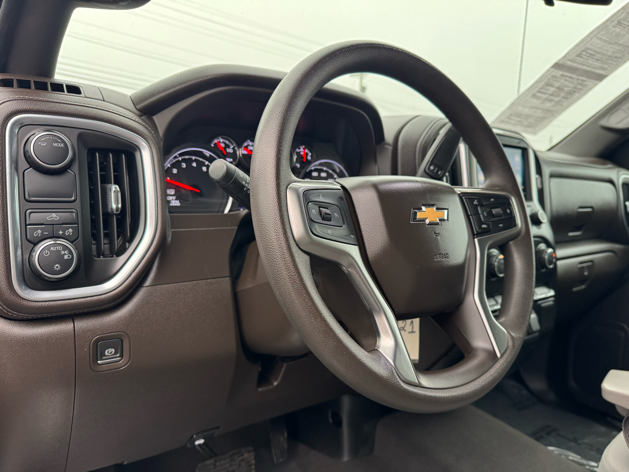 Chevrolet Silverado 1500 Work Truck Standard Box 2WD 2021