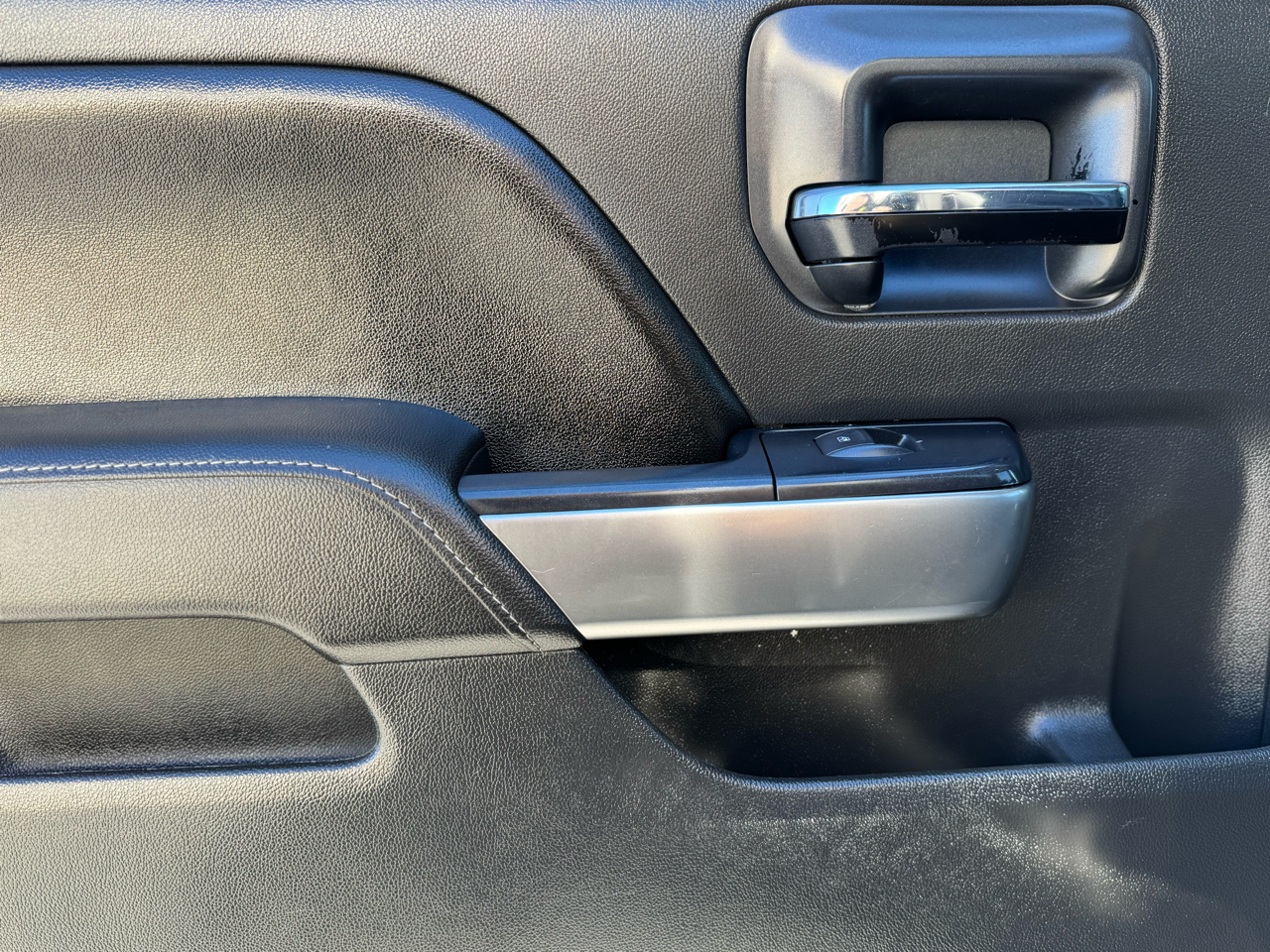 Chevrolet Silverado 1500 1LT Crew Cab 2WD 2016