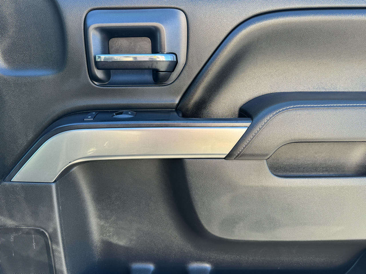 Chevrolet Silverado 1500 1LT Crew Cab 2WD 2016