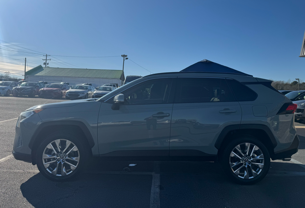 Toyota RAV4 XLE Premium 2020