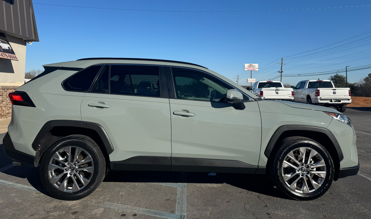 Toyota RAV4 XLE Premium 2020