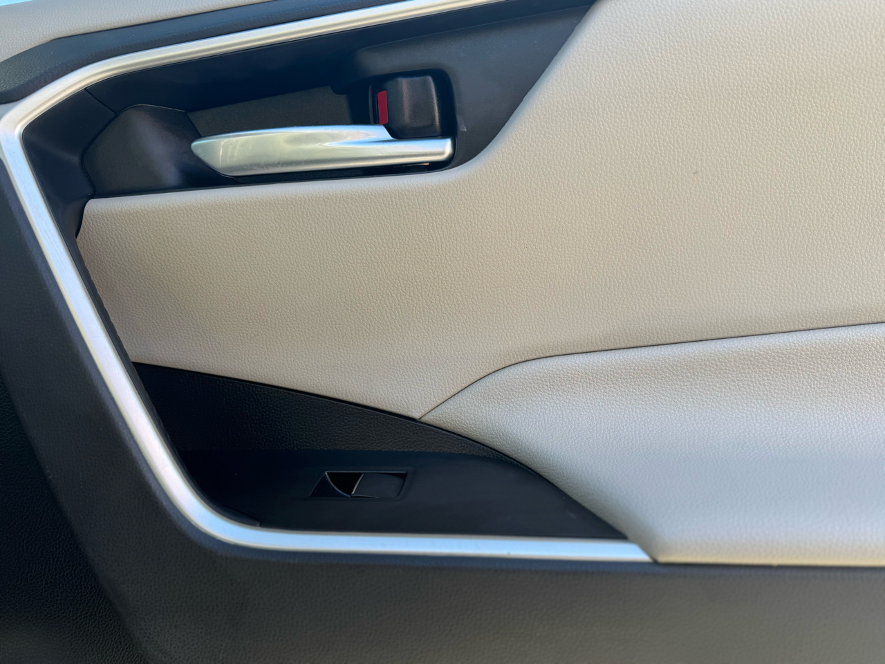 Toyota RAV4 XLE Premium 2020