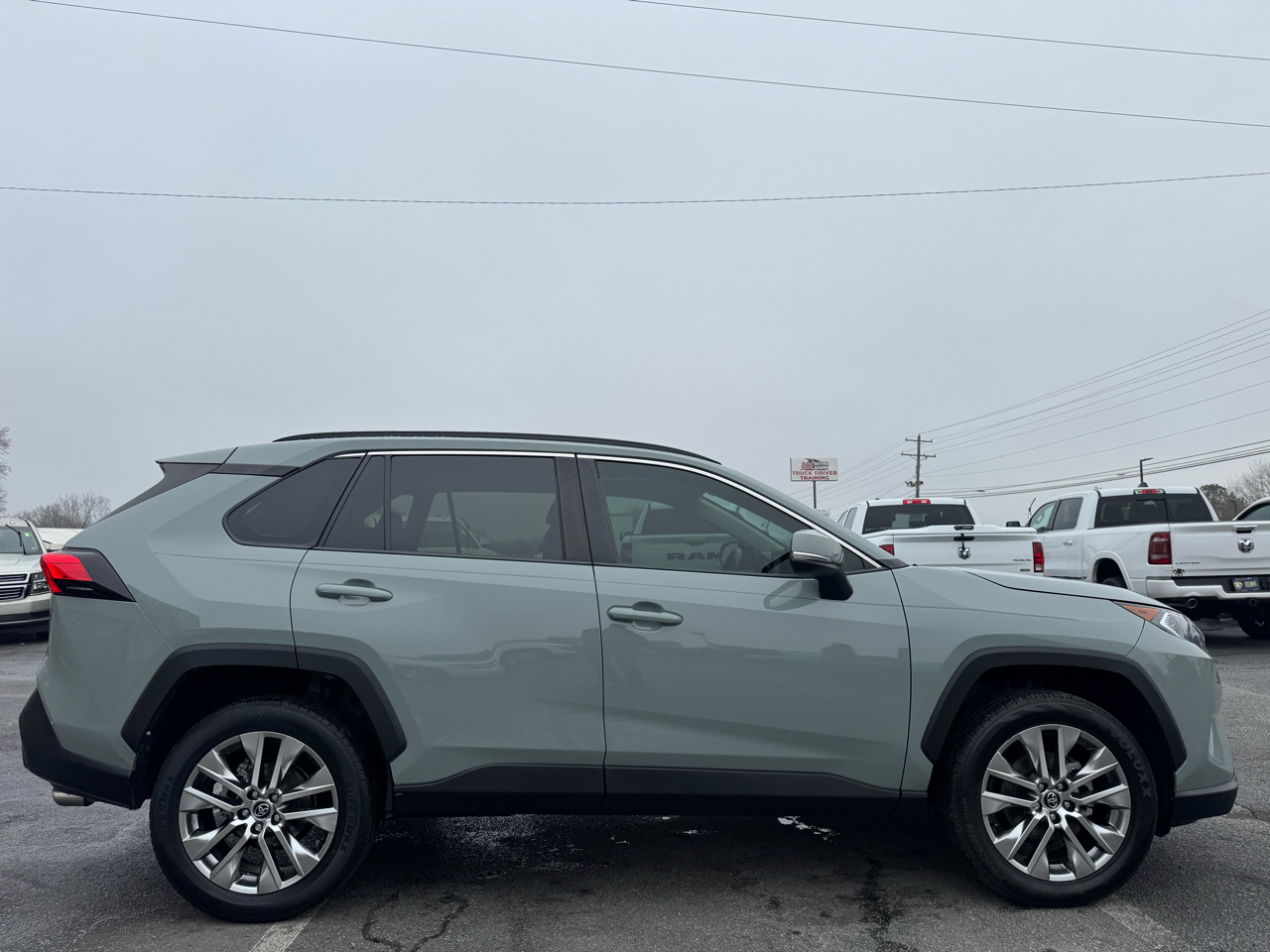 Toyota RAV4 XLE Premium 2020