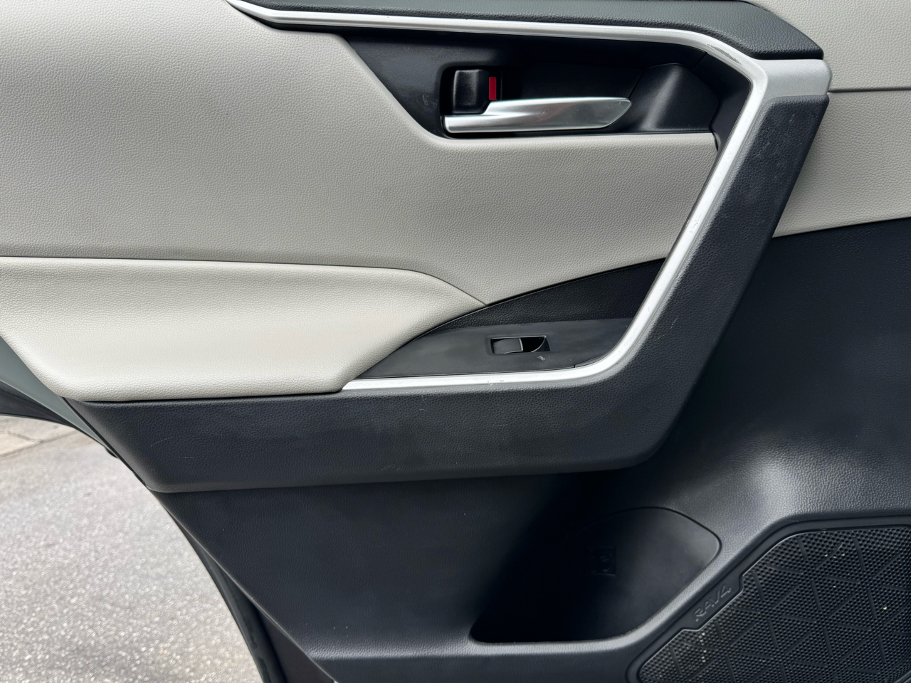 Toyota RAV4 XLE Premium 2020