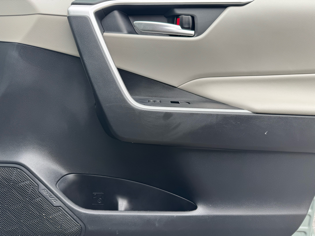 Toyota RAV4 XLE Premium 2020