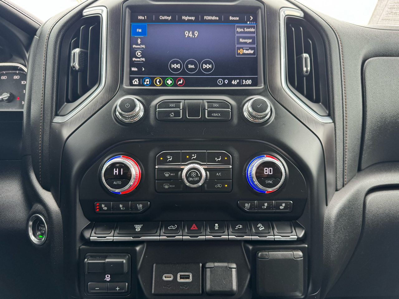 GMC Sierra 2500HD AT4 Crew Cab 4WD 2021