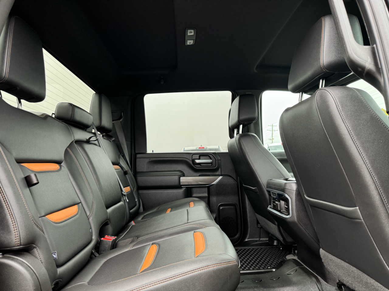 GMC Sierra 2500HD AT4 Crew Cab 4WD 2021