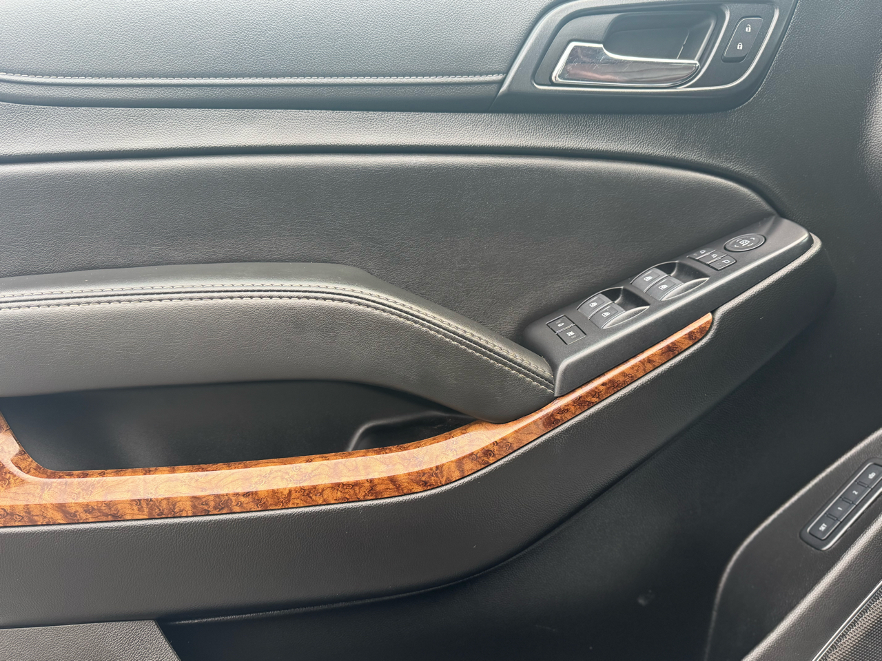 Chevrolet Suburban Premier 2WD 2020