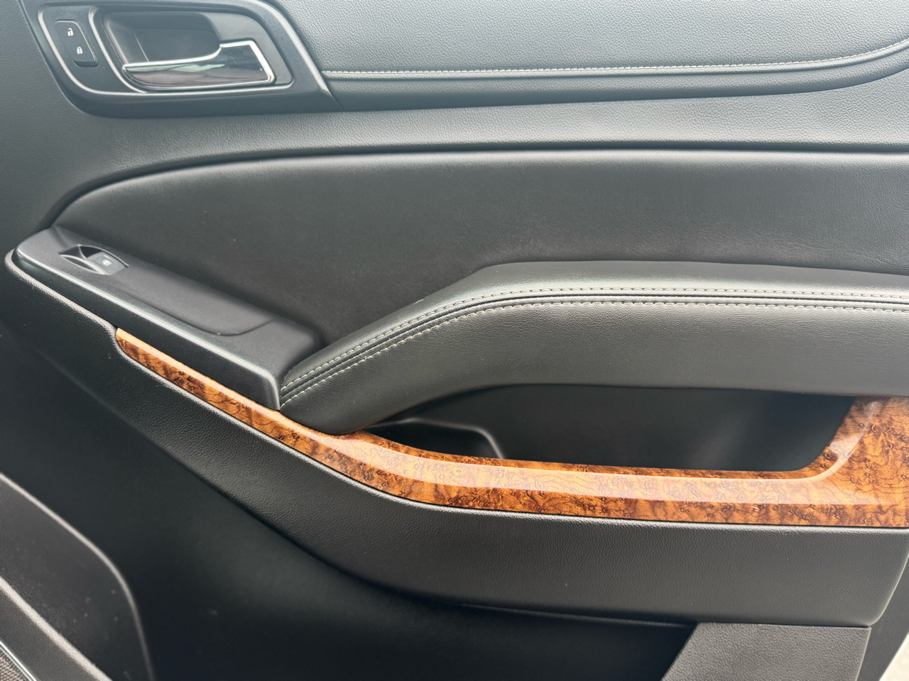 Chevrolet Suburban Premier 2WD 2020