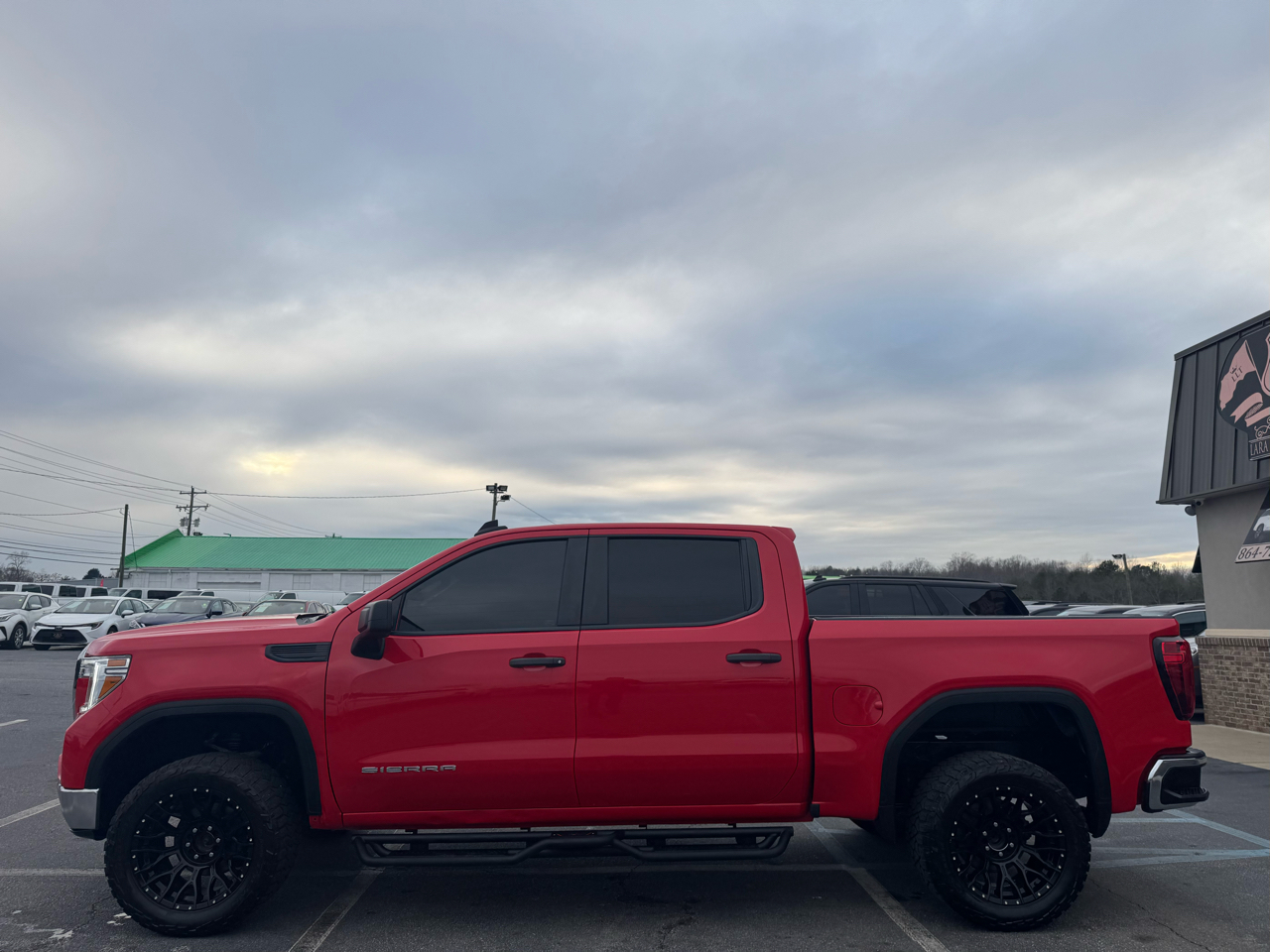 GMC Sierra 1500 Base Crew Cab Short Box 4WD 2021