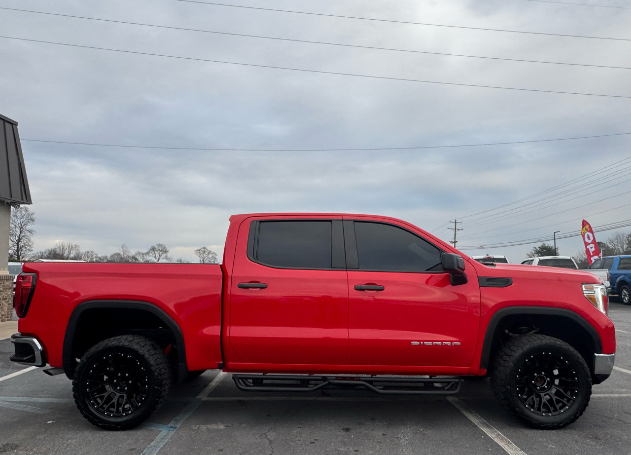 GMC Sierra 1500 Base Crew Cab Short Box 4WD 2021