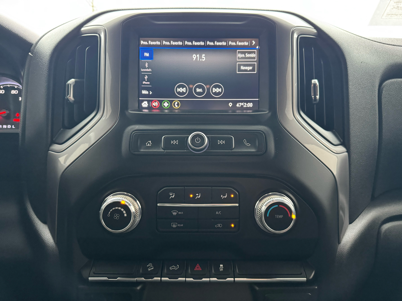 GMC Sierra 1500 Base Crew Cab Short Box 4WD 2021