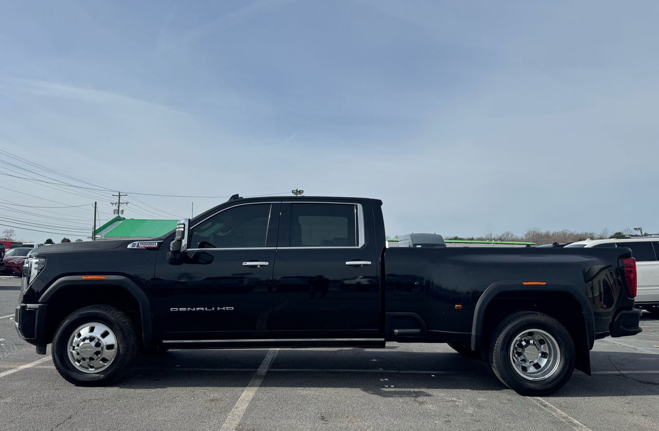 GMC Sierra 3500HD Denali Crew Cab 4WD 2024