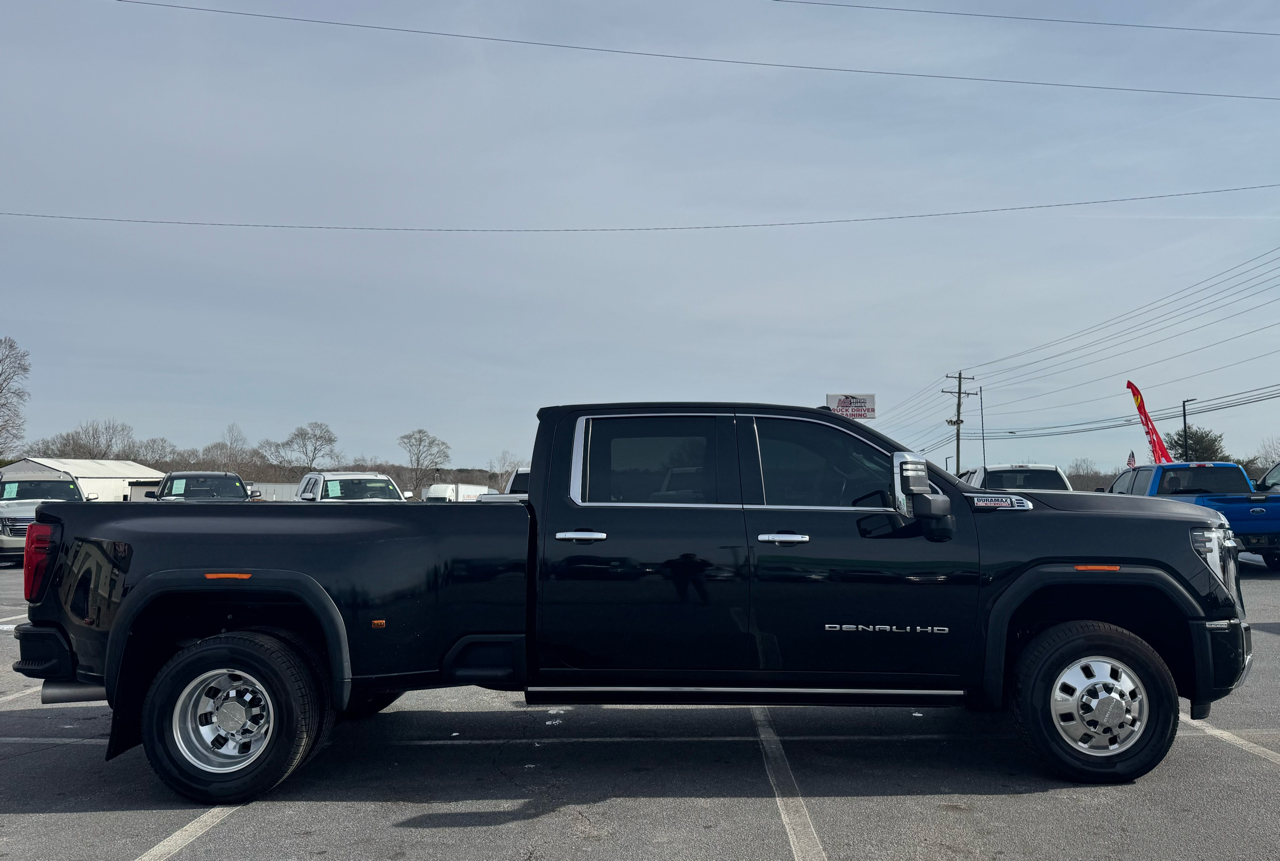 GMC Sierra 3500HD Denali Crew Cab 4WD 2024