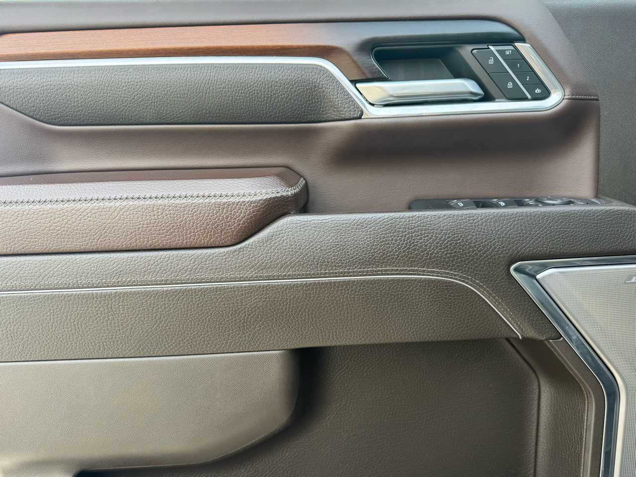 GMC Sierra 3500HD Denali Crew Cab 4WD 2024