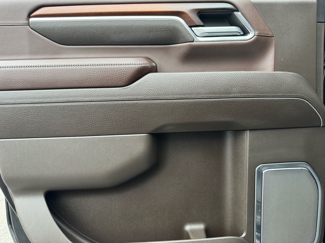 GMC Sierra 3500HD Denali Crew Cab 4WD 2024