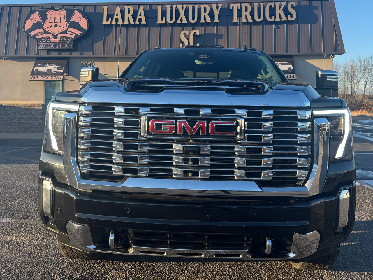 GMC Sierra 2500HD Denali Crew Cab 4WD SB 2024