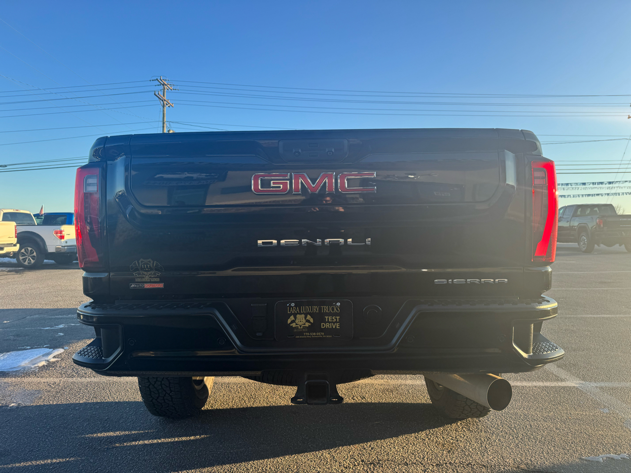 GMC Sierra 2500HD Denali Crew Cab 4WD SB 2024