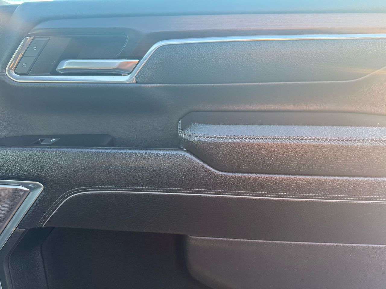 GMC Sierra 2500HD Denali Crew Cab 4WD SB 2024