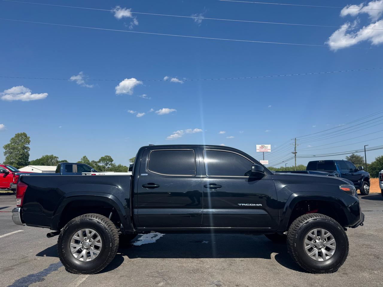 Toyota Tacoma SR5 V6 2019