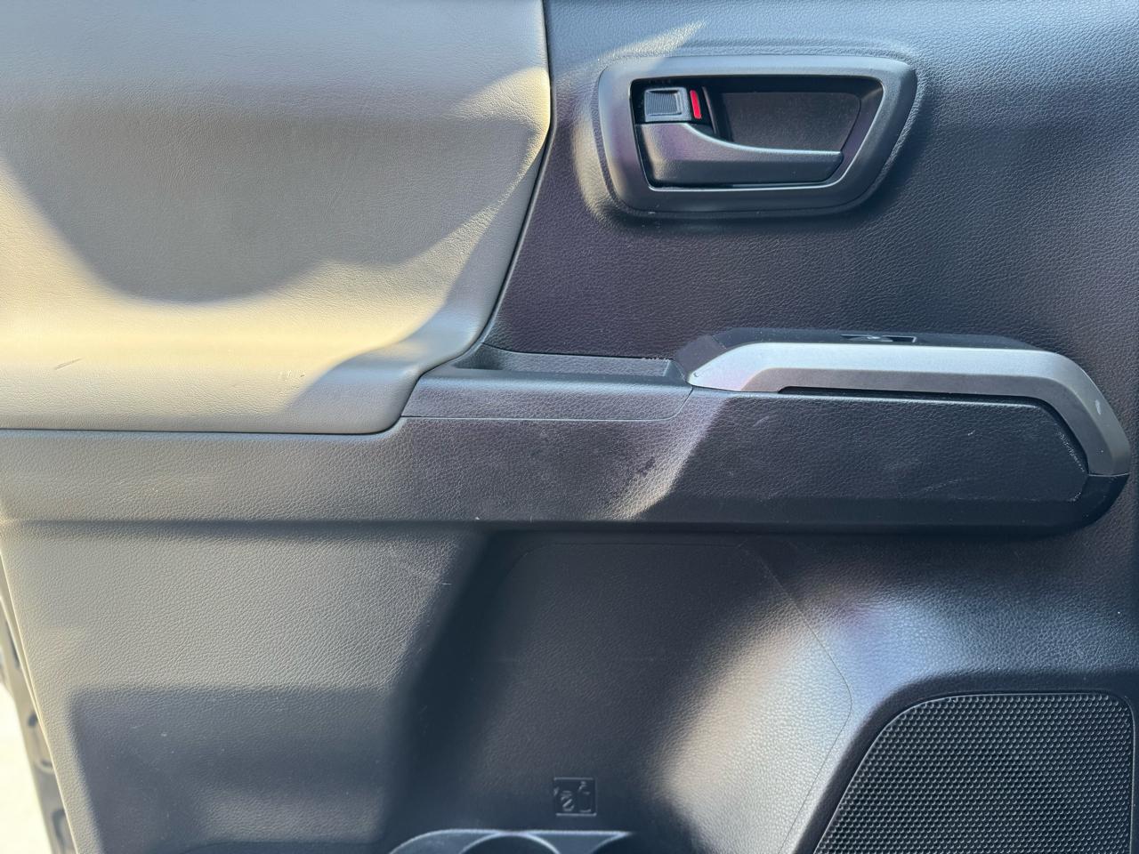 Toyota Tacoma SR5 V6 2019