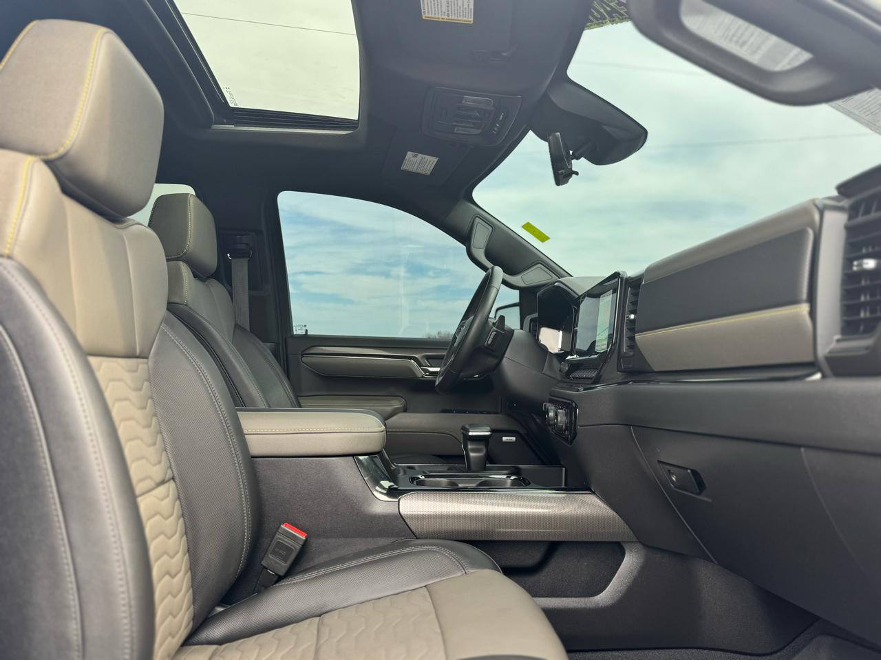 Chevrolet Silverado 1500 4WD Crew Cab 147" ZR2 2023