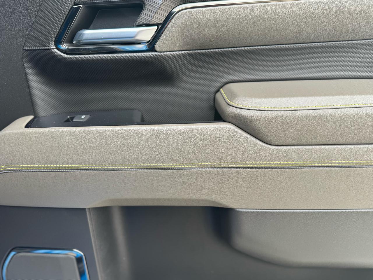 Chevrolet Silverado 1500 4WD Crew Cab 147" ZR2 2023