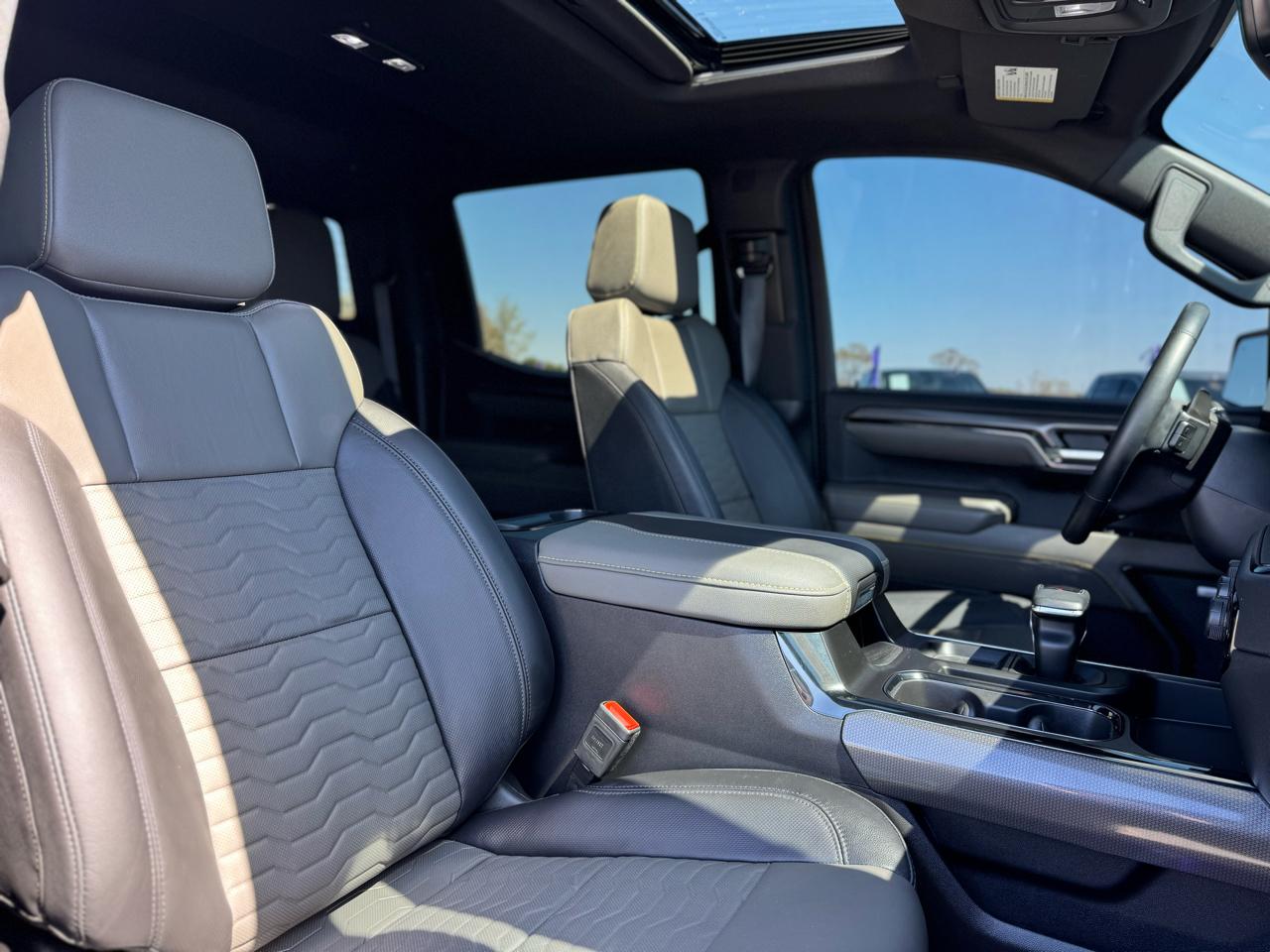 Chevrolet Silverado 1500 4WD Crew Cab 147" ZR2 2023