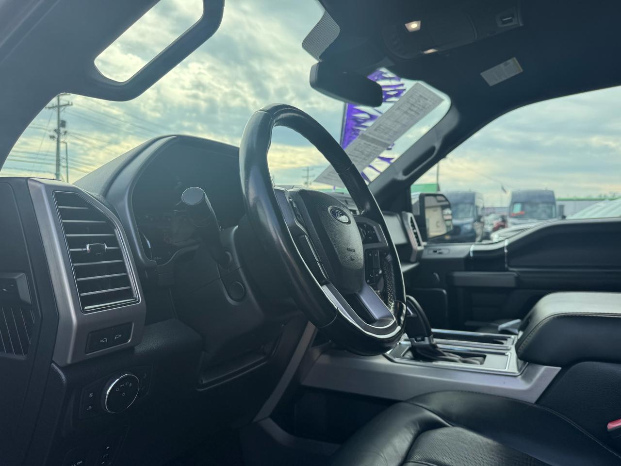 Ford F-150 2WD SuperCrew 145" Platinum 2020