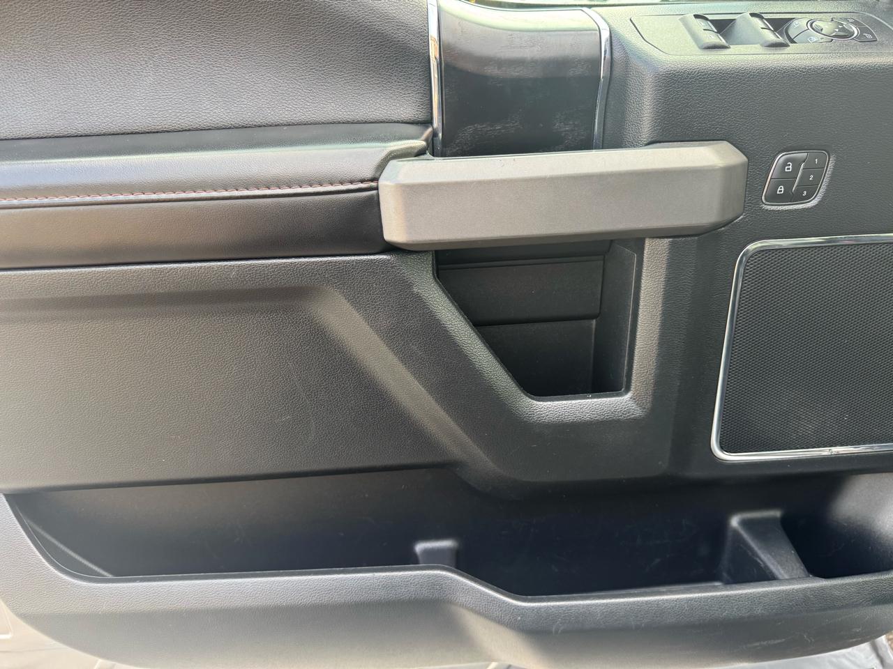 Ford F-150 2WD SuperCrew 145" Platinum 2020