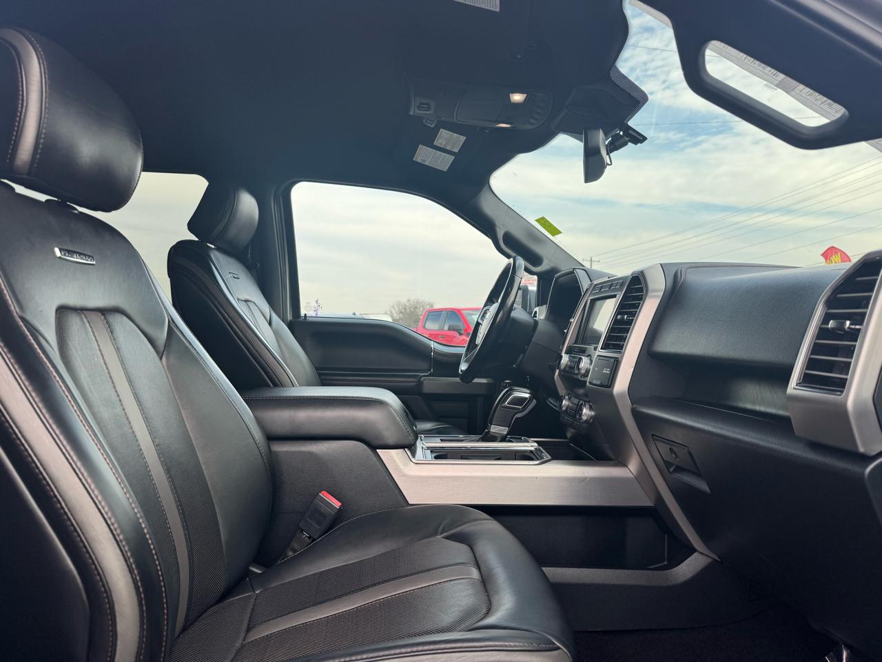 Ford F-150 2WD SuperCrew 145" Platinum 2020