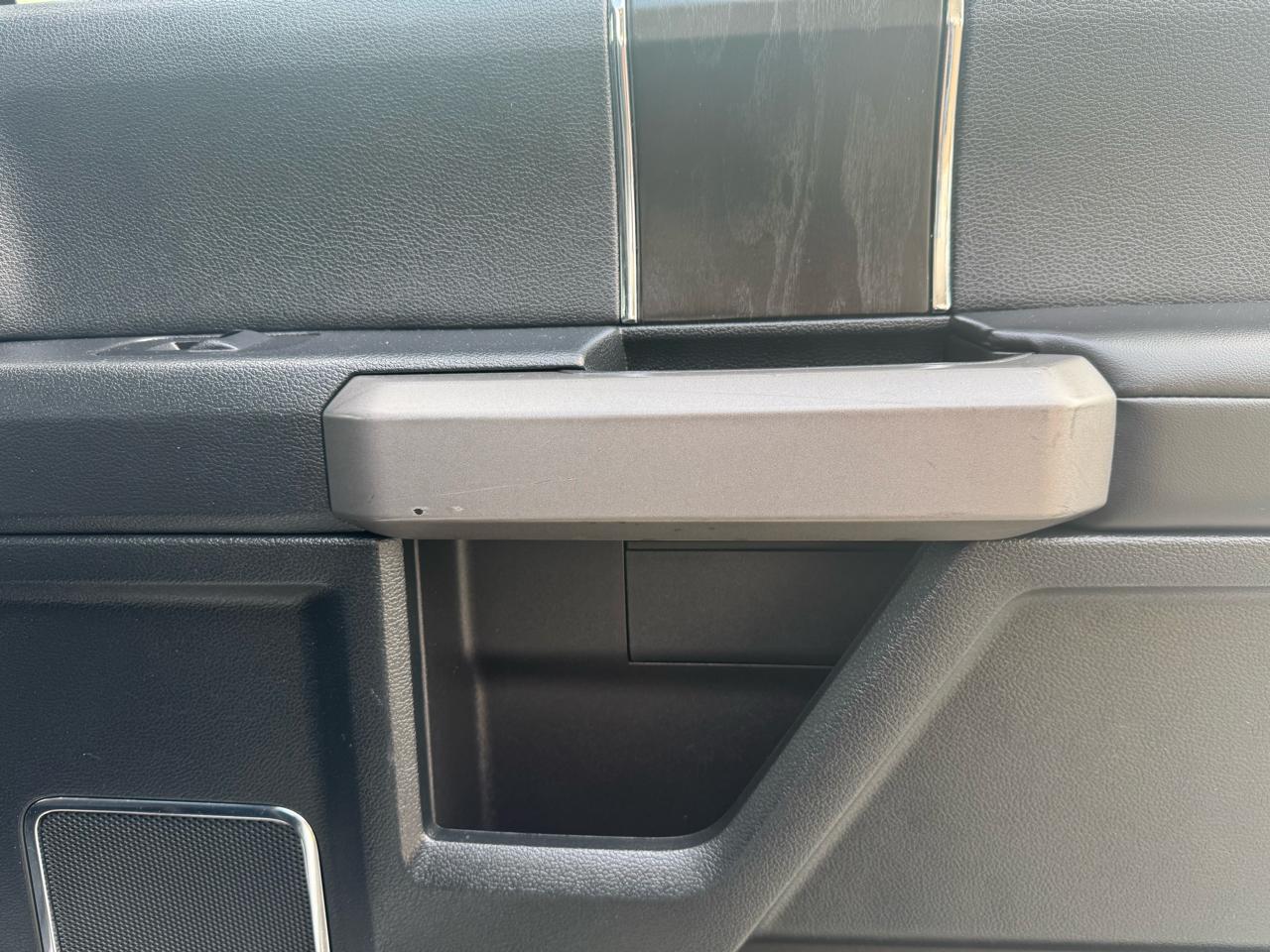 Ford F-150 2WD SuperCrew 145" Platinum 2020