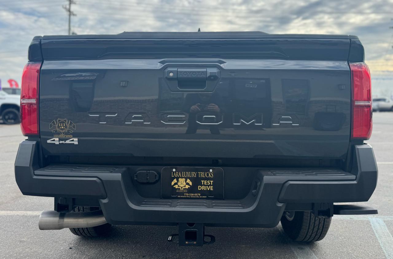 Toyota Tacoma SR Double Cab 4WD 2024