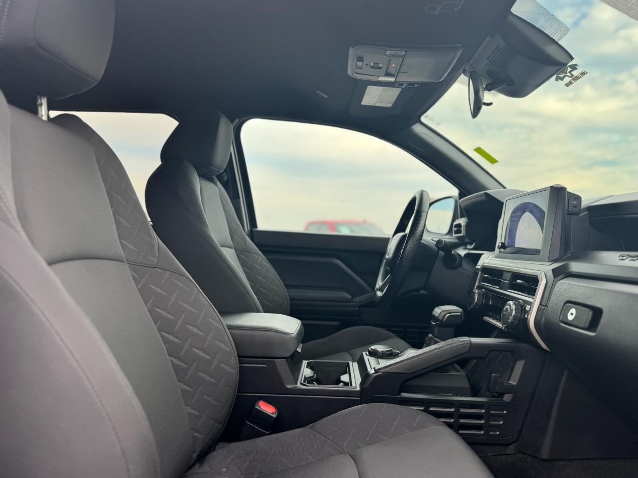 Toyota Tacoma SR Double Cab 4WD 2024