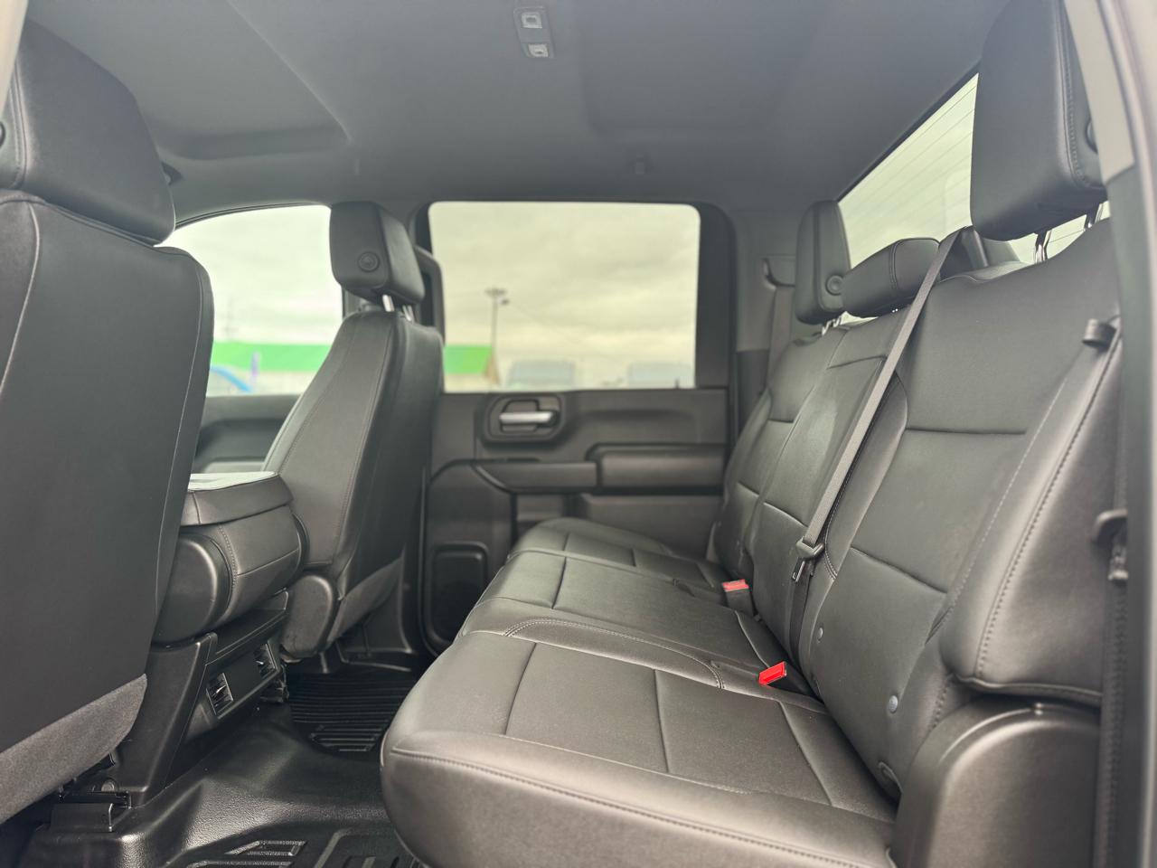 Chevrolet 3500 135.5" WB 2025