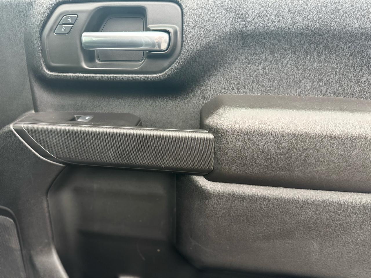 Chevrolet 3500 135.5" WB 2025