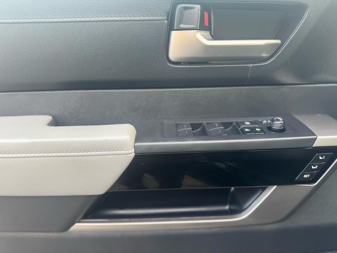 Toyota Tundra Limited CrewMax 4WD 2022