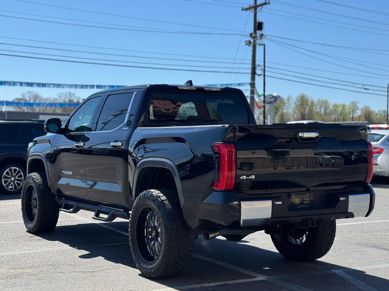 Toyota Tundra Limited CrewMax 4WD 2022