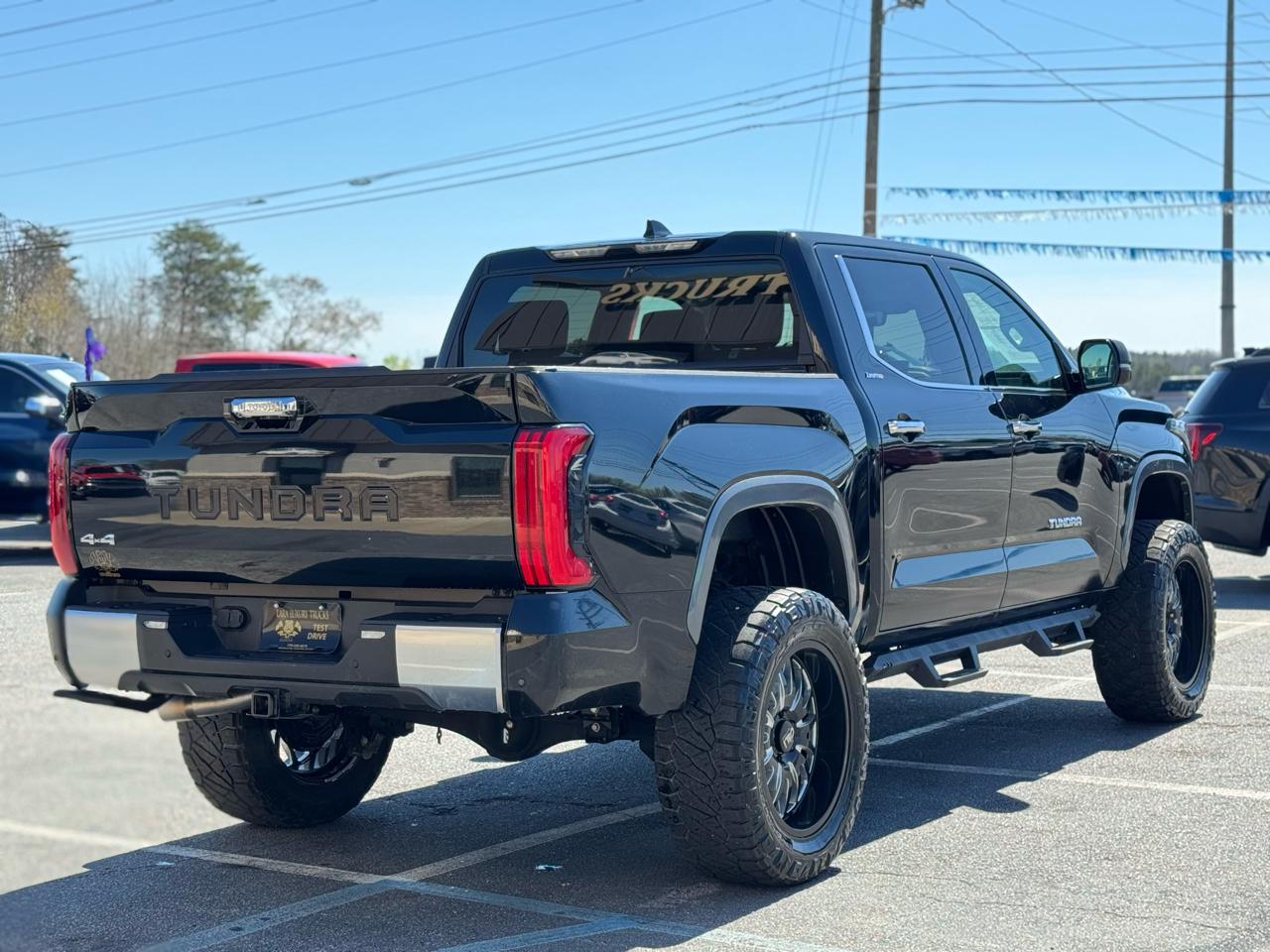 Toyota Tundra Limited CrewMax 4WD 2022