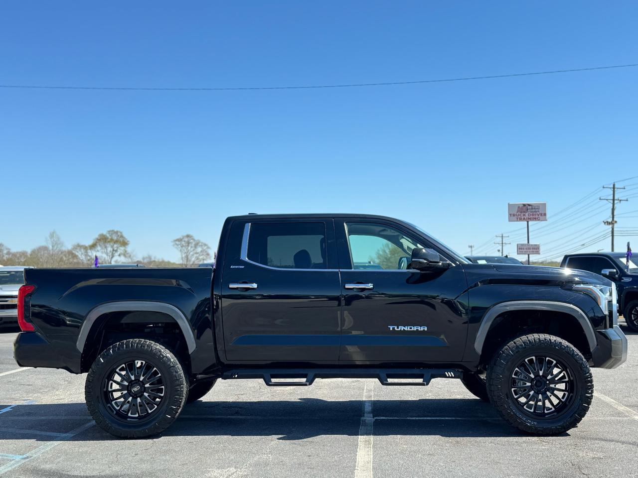 Toyota Tundra Limited CrewMax 4WD 2022