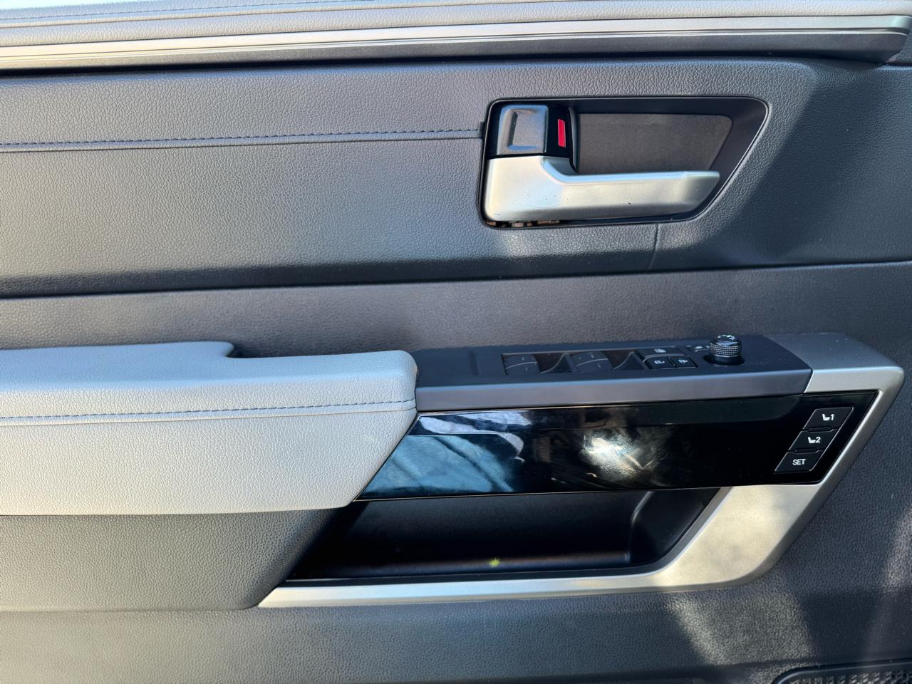 Toyota Tundra Limited CrewMax 4WD 2022