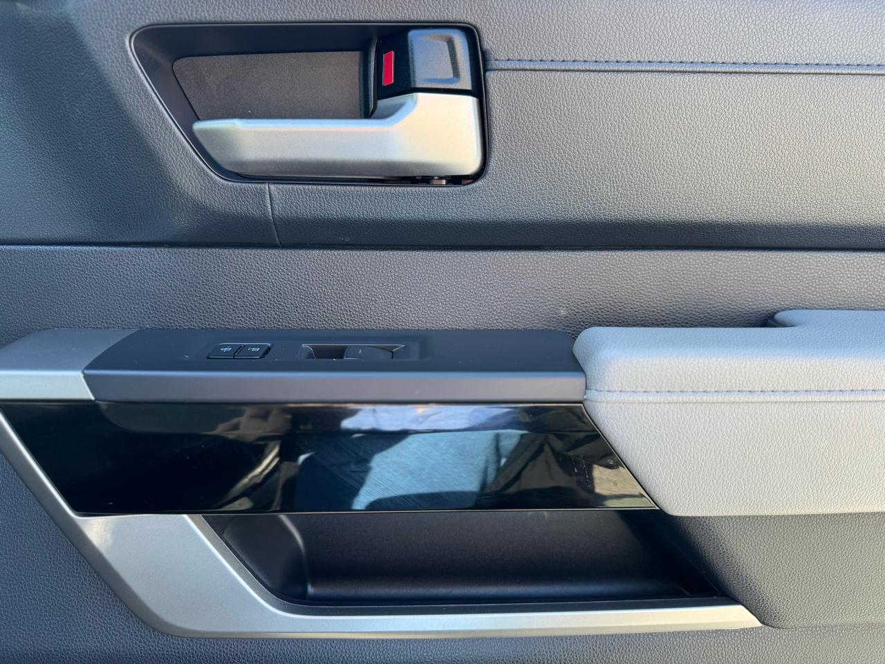 Toyota Tundra Limited CrewMax 4WD 2022