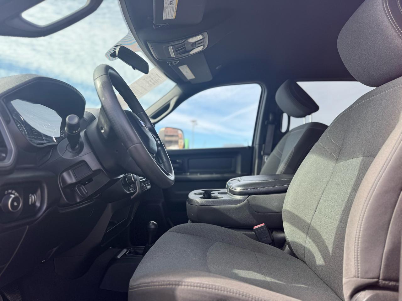 RAM 2500 Tradesman Crew Cab SWB 4WD 2021